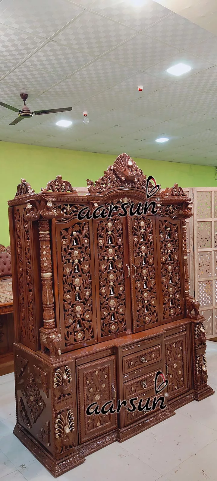 Designer Temple with 2-Fold Doors YT-492 View 4