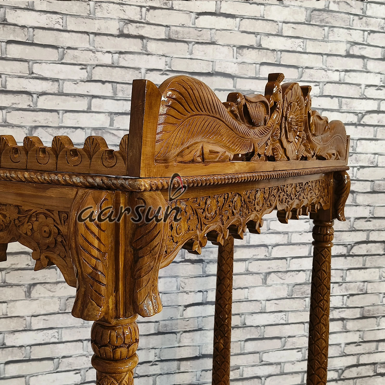 Open-Style Temple with 4 Pillars View 5